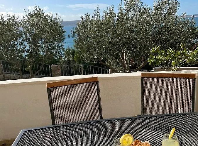 Apartament With Parking Space Starigrad, Paklenica - 12939 *