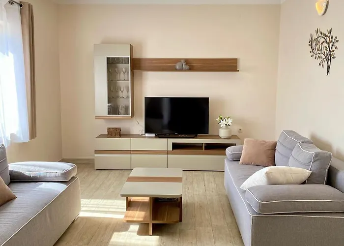 Apartment With Parking Space Starigrad, Paklenica - 12939